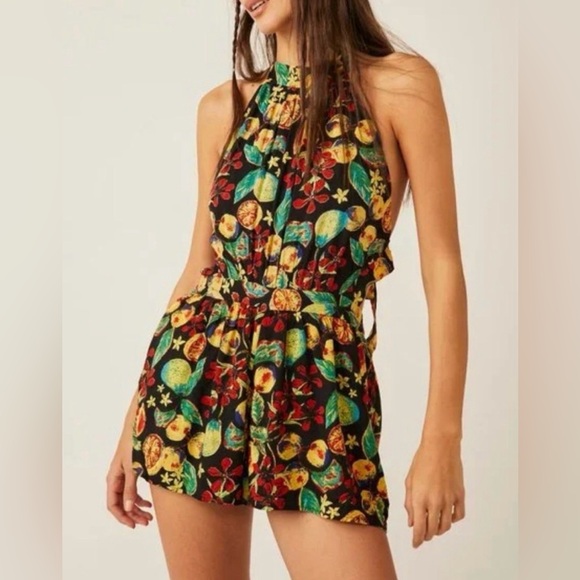 🍊 Free People Coral Tides Romper – NWT Size Small Open Back Halter 🍊 - Picture 6 of 12